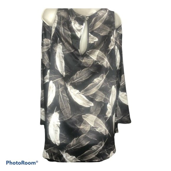 SHOW ME YOUR MUMU Cold Shoulder Long Sleeve Tunic - Picture 3 of 9